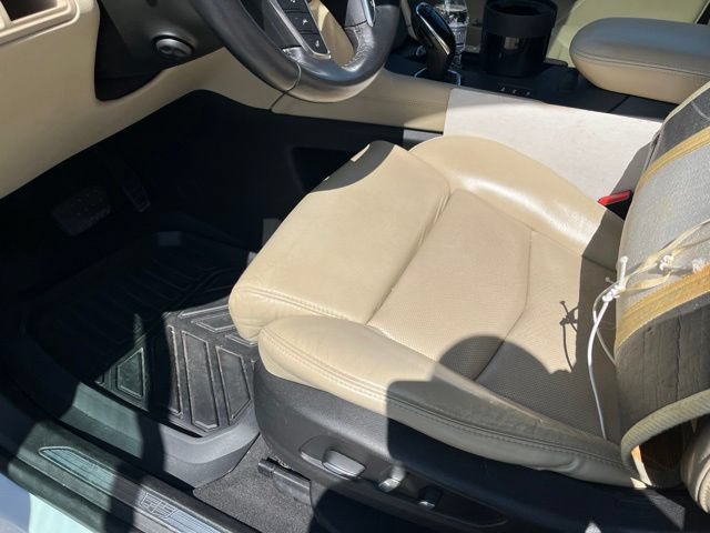 Used 2017 Cadillac XT5 Luxury w/ Driver Awareness Package AWD/4WD image 9