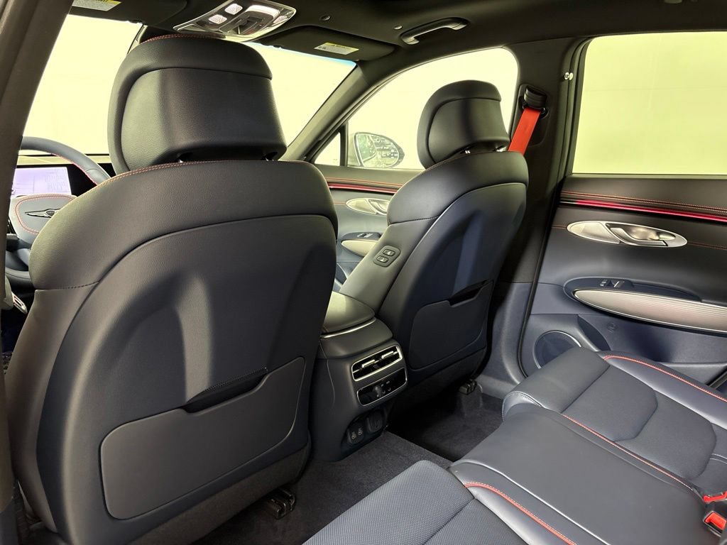 New 2027 Genesis GV70 2.5T Sport Prestige AWD/4WD image 19