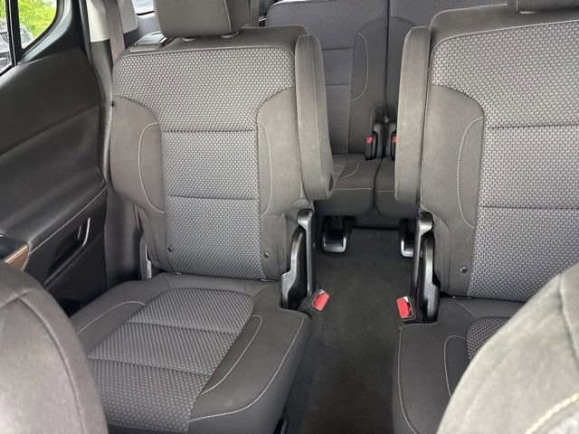 Used 2023 GMC Acadia SLE w/ Driver Convenience Package FWD image 29