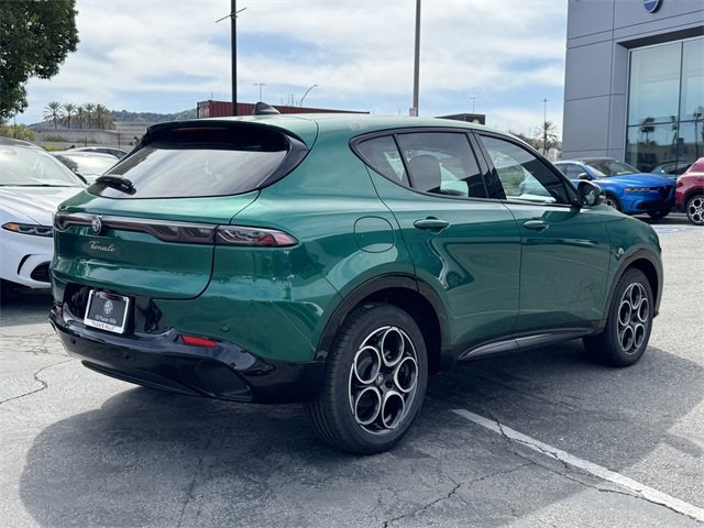 New 2025 Alfa Romeo Tonale w/ Premium Package image 6