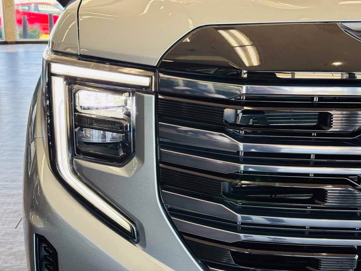 Used 2026 GMC Sierra 1500 AT4 w/ Technology Package AWD/4WD image 20