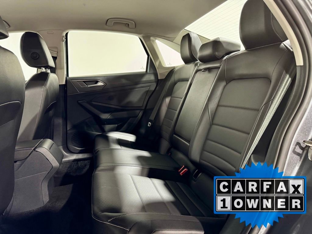 Used 2024 Volkswagen Jetta SE image 25