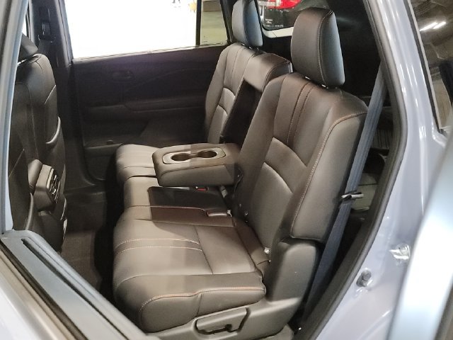 Used 2025 Honda Passport TrailSport image 8