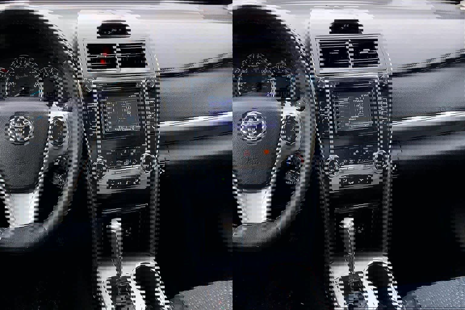 Used 2014 Toyota Camry SE w/ Fleet Convenience Package image 7