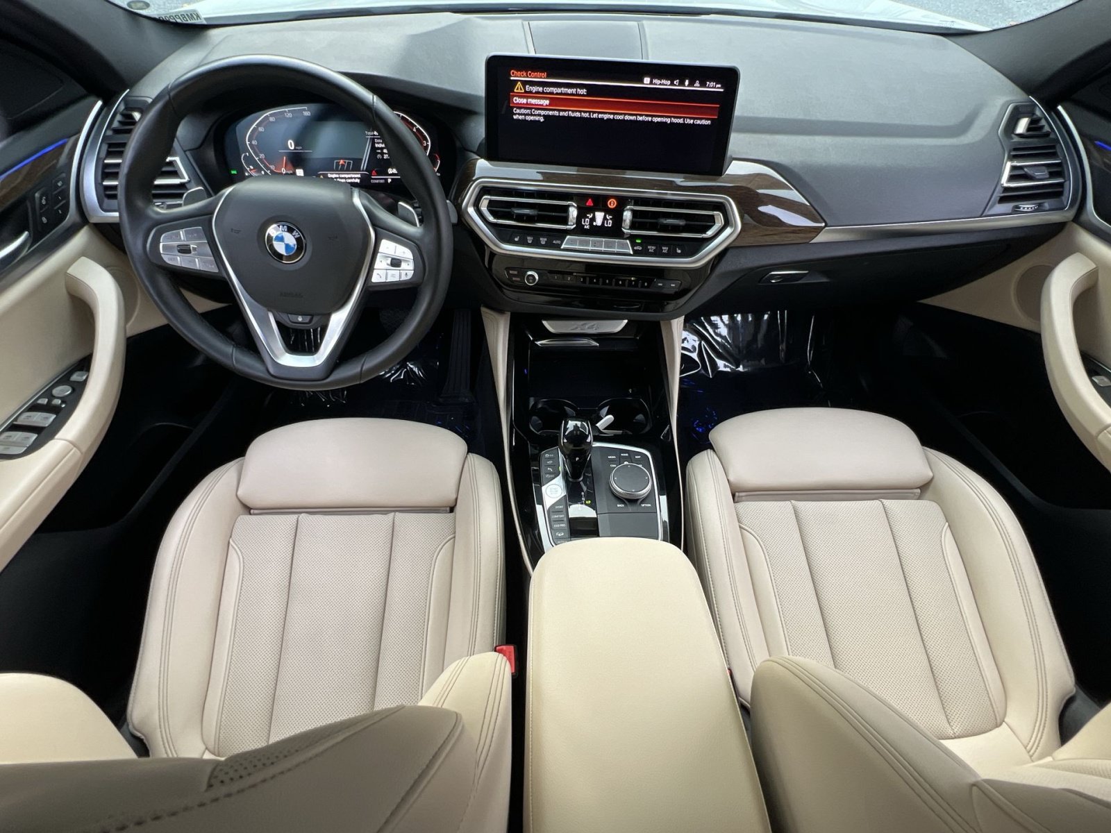 Used 2023 BMW X4 xDrive30i w/ Parking Assistance Package AWD/4WD image 28
