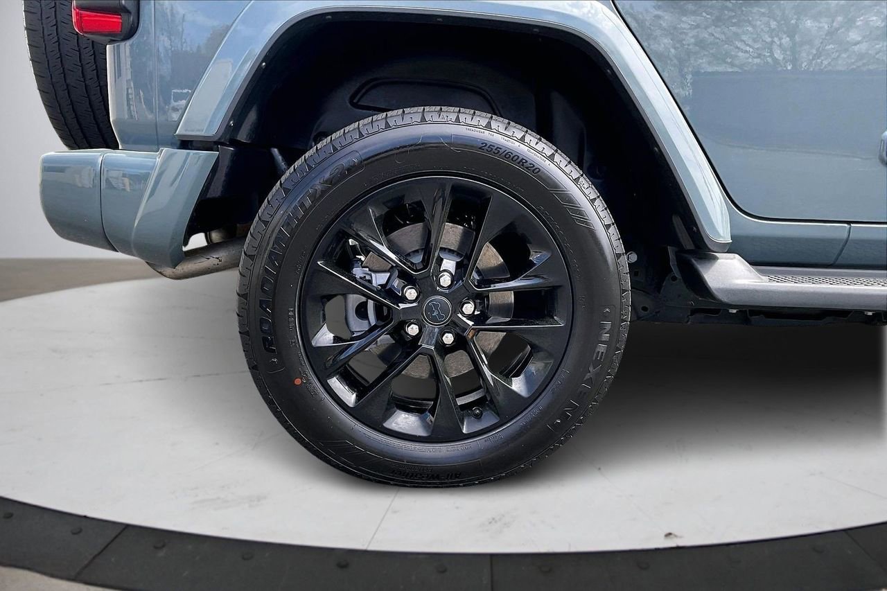 Used 2024 Jeep Wrangler Unlimited Sahara image 35