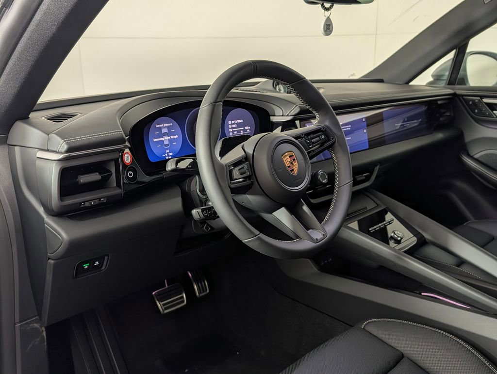 New 2026 Porsche Macan 4S Electric image 4