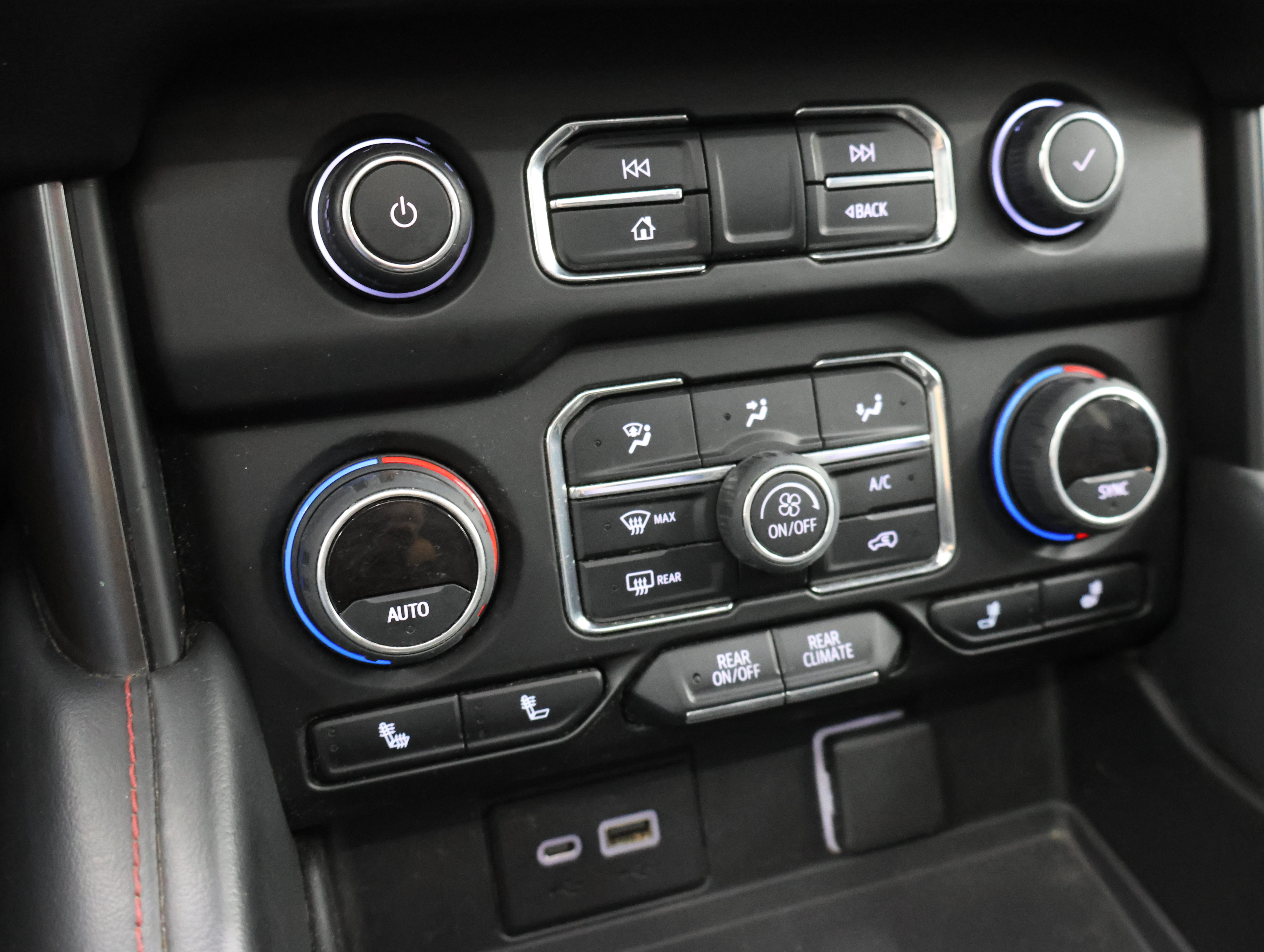 Used 2022 Chevrolet Tahoe RST w/ Luxury Package AWD/4WD image 55
