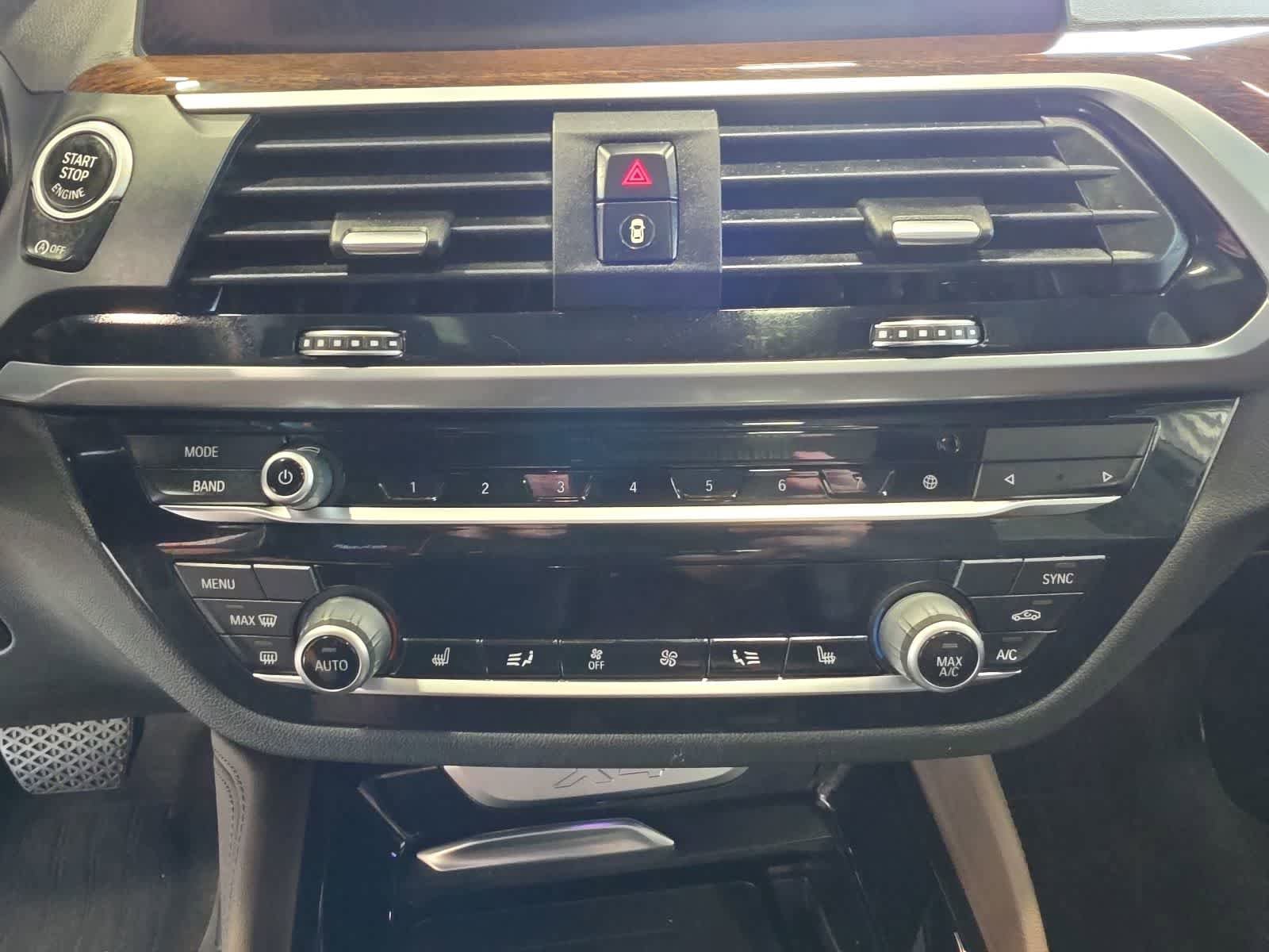 Used 2021 BMW X4 xDrive30i AWD/4WD image 28