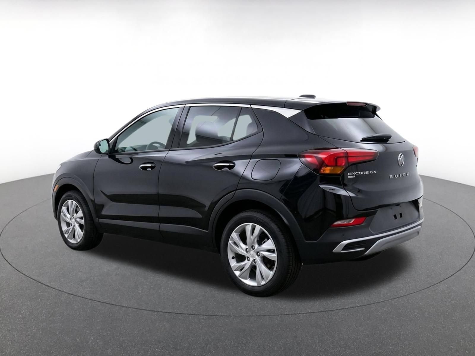 Used 2025 Buick Encore GX Preferred AWD/4WD image 6