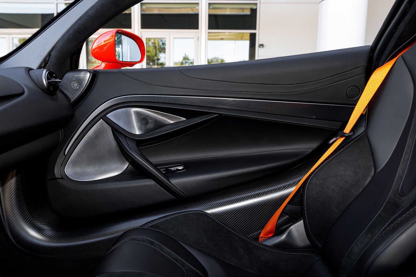 Used 2024 McLaren 750S image 30