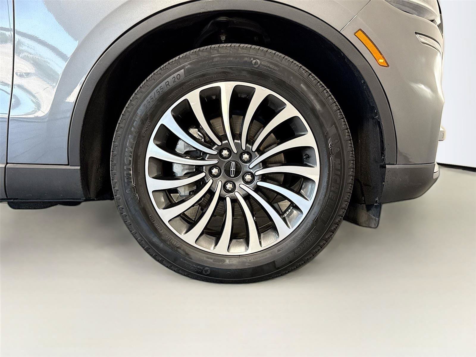 Used 2023 Lincoln Aviator Reserve AWD/4WD image 39