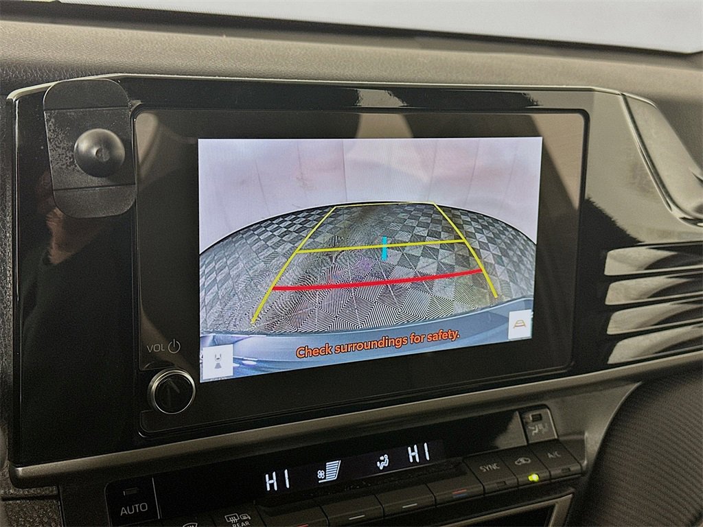 Used 2025 Toyota Camry SE image 20