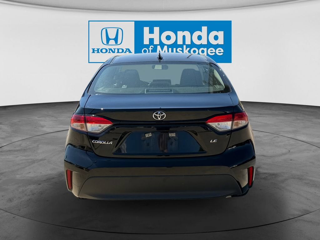 Used 2025 Toyota Corolla LE FWD image 6