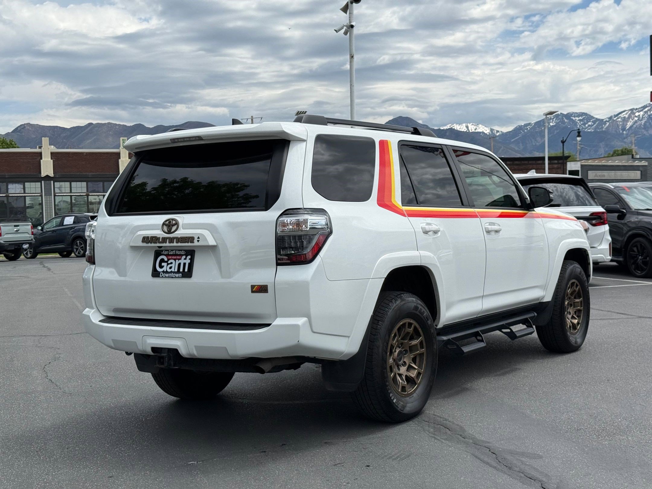 Used 2023 Toyota 4Runner 40th Anniversary SE AWD/4WD image 3