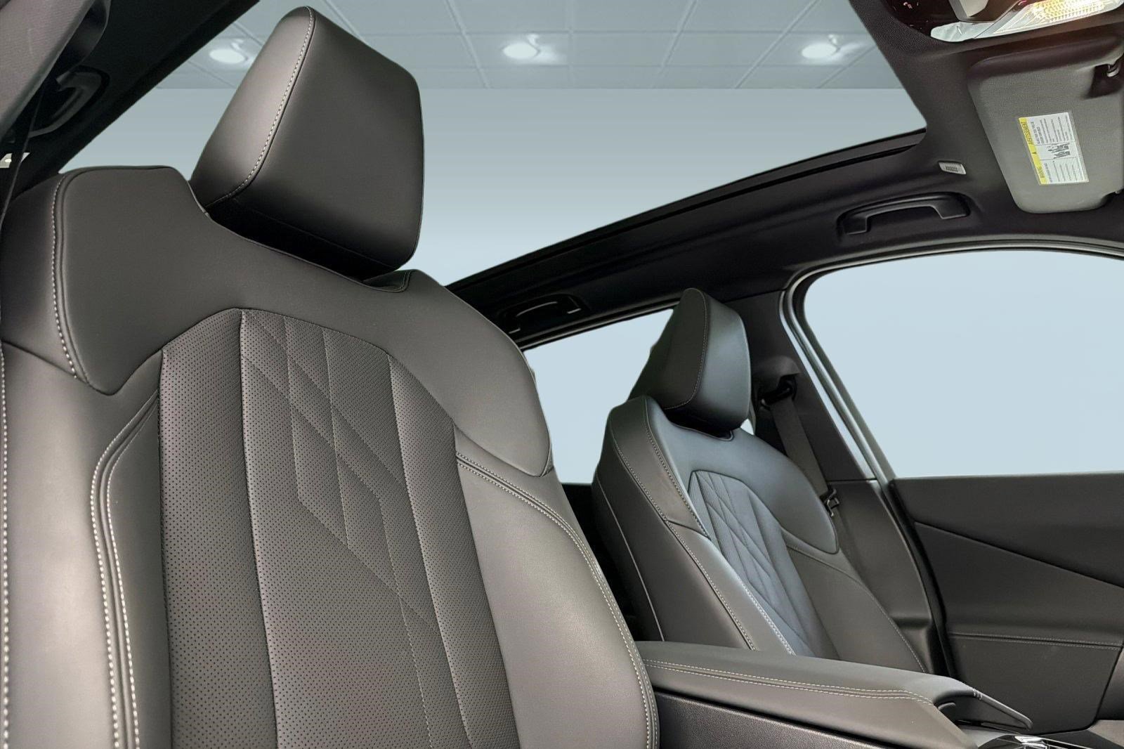 Certified 2025 BMW X3 xDrive30i w/ Convenience Package AWD/4WD image 25