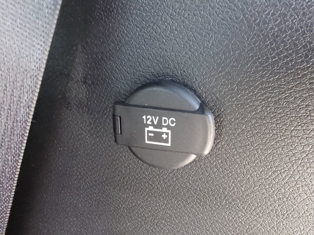 Used 2025 Chrysler Pacifica Select image 47