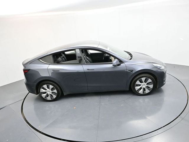 Used 2021 Tesla Model Y Long Range image 24