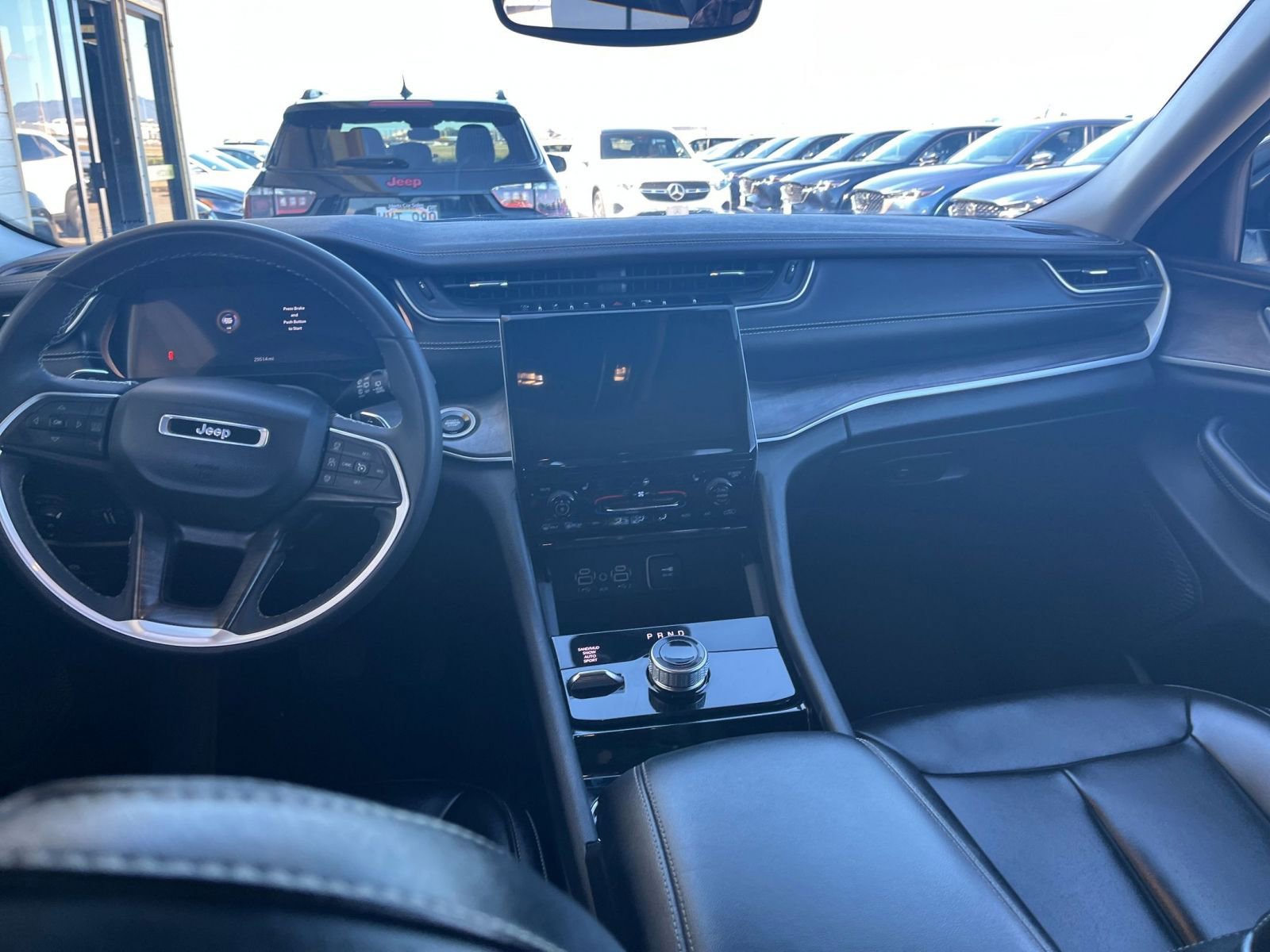 Used 2023 Jeep Grand Cherokee L Limited image 34