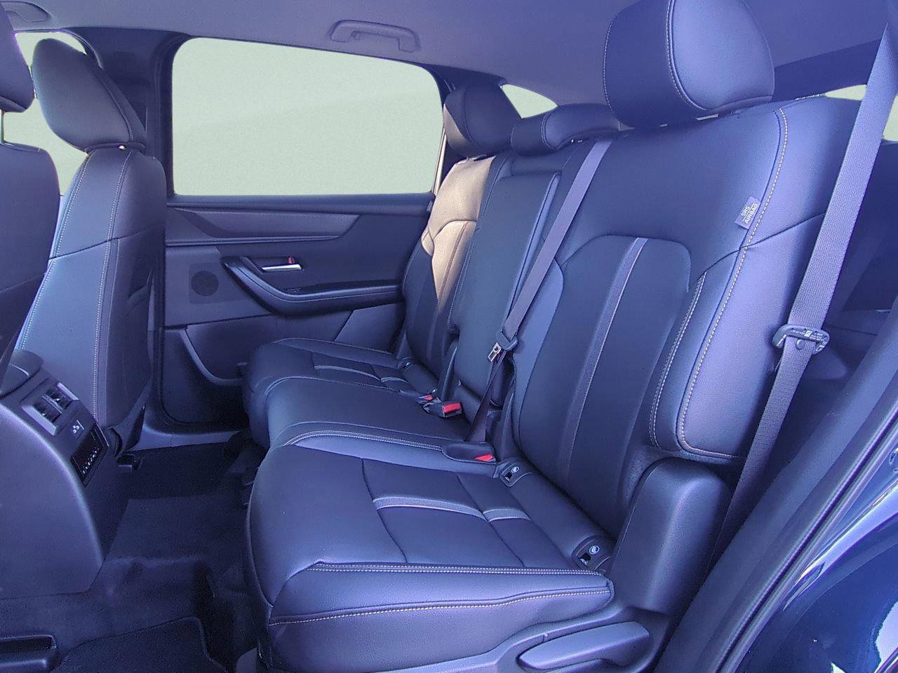 New 2026 MAZDA CX-90 3.3 Turbo w/ Select Package image 9