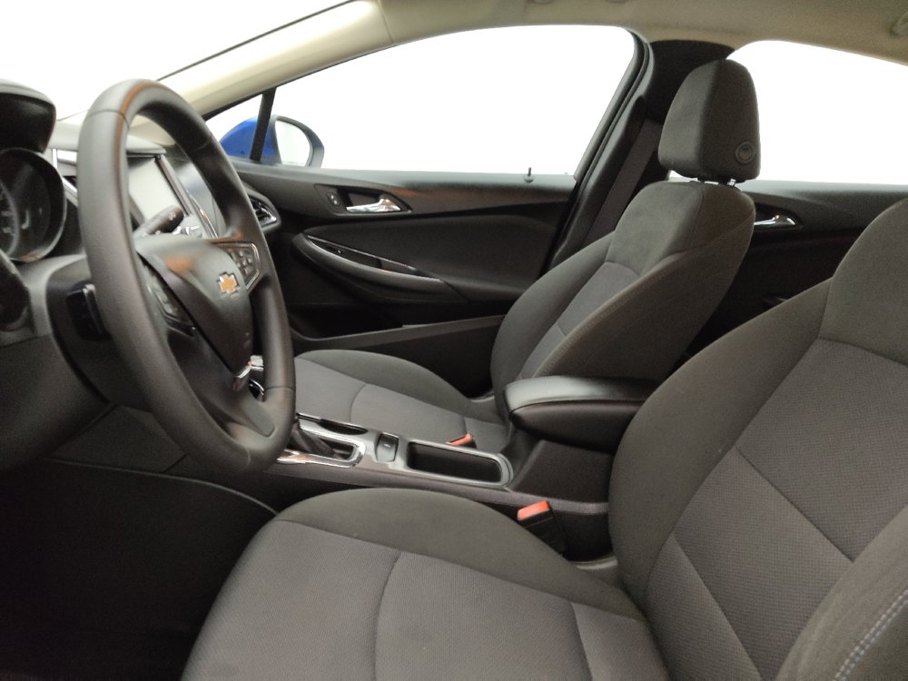 Used 2017 Chevrolet Cruze LT w/ Convenience Package FWD image 17