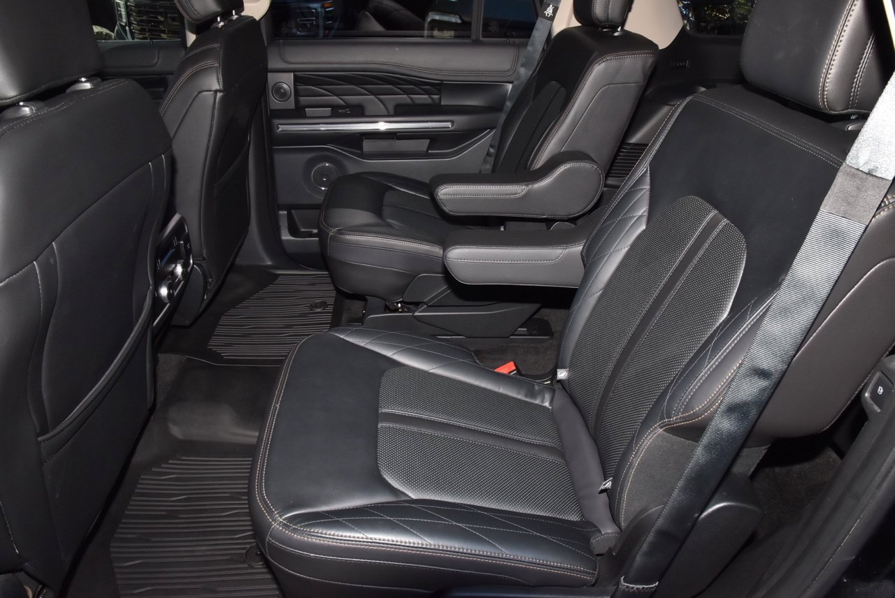 Used 2018 Ford Expedition Platinum AWD/4WD image 14
