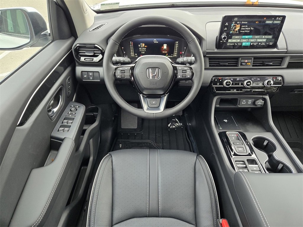 New 2025 Honda Pilot Elite image 13