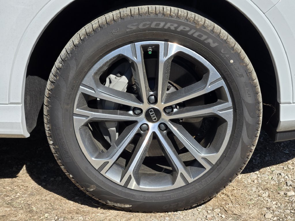 New 2026 Audi Q7 2.0T Premium AWD/4WD image 16