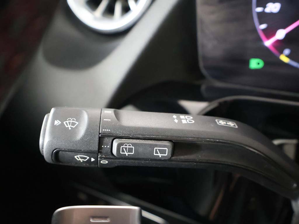 Used 2024 Mercedes-Benz GLA 250 4MATIC image 43