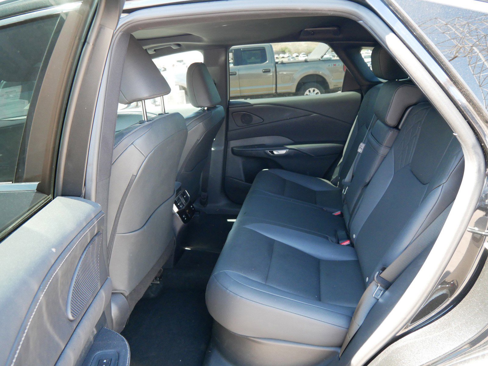 Used 2025 Lexus RX 350 FWD w/ Technology Package image 11