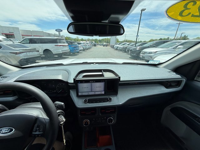 Used 2023 Ford Maverick XLT FWD image 2