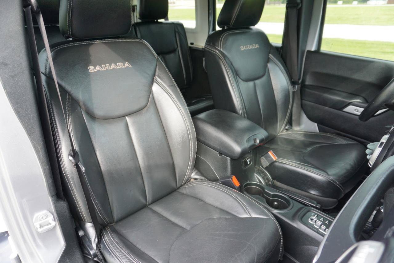 Used 2018 Jeep Wrangler Unlimited Sahara AWD/4WD image 21