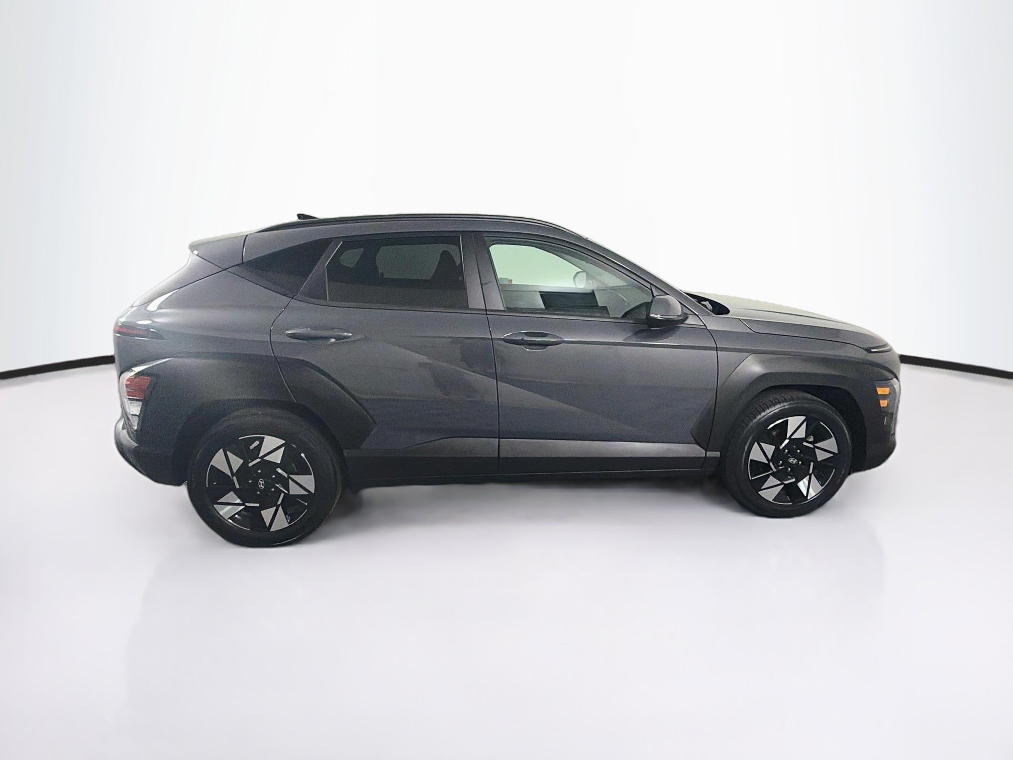 Used 2025 Hyundai Kona SEL FWD image 10