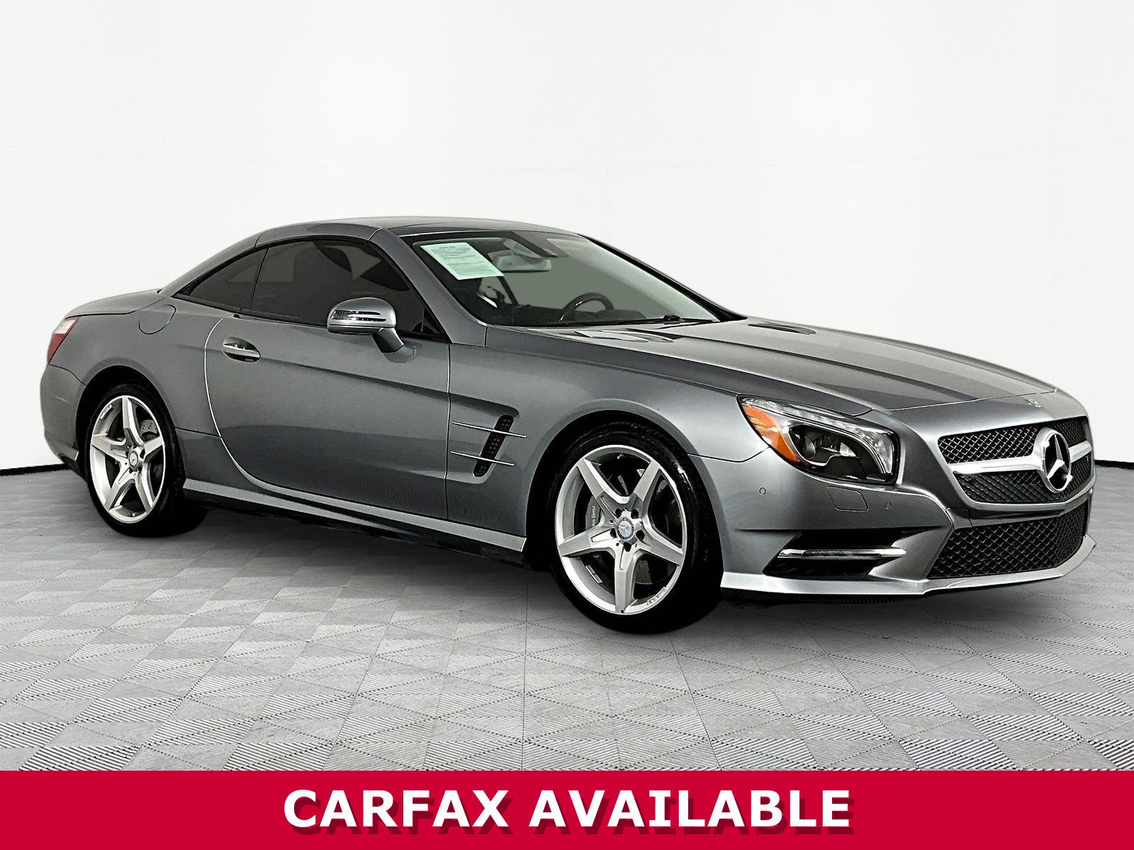Used 2013 Mercedes-Benz SL 550 image 3