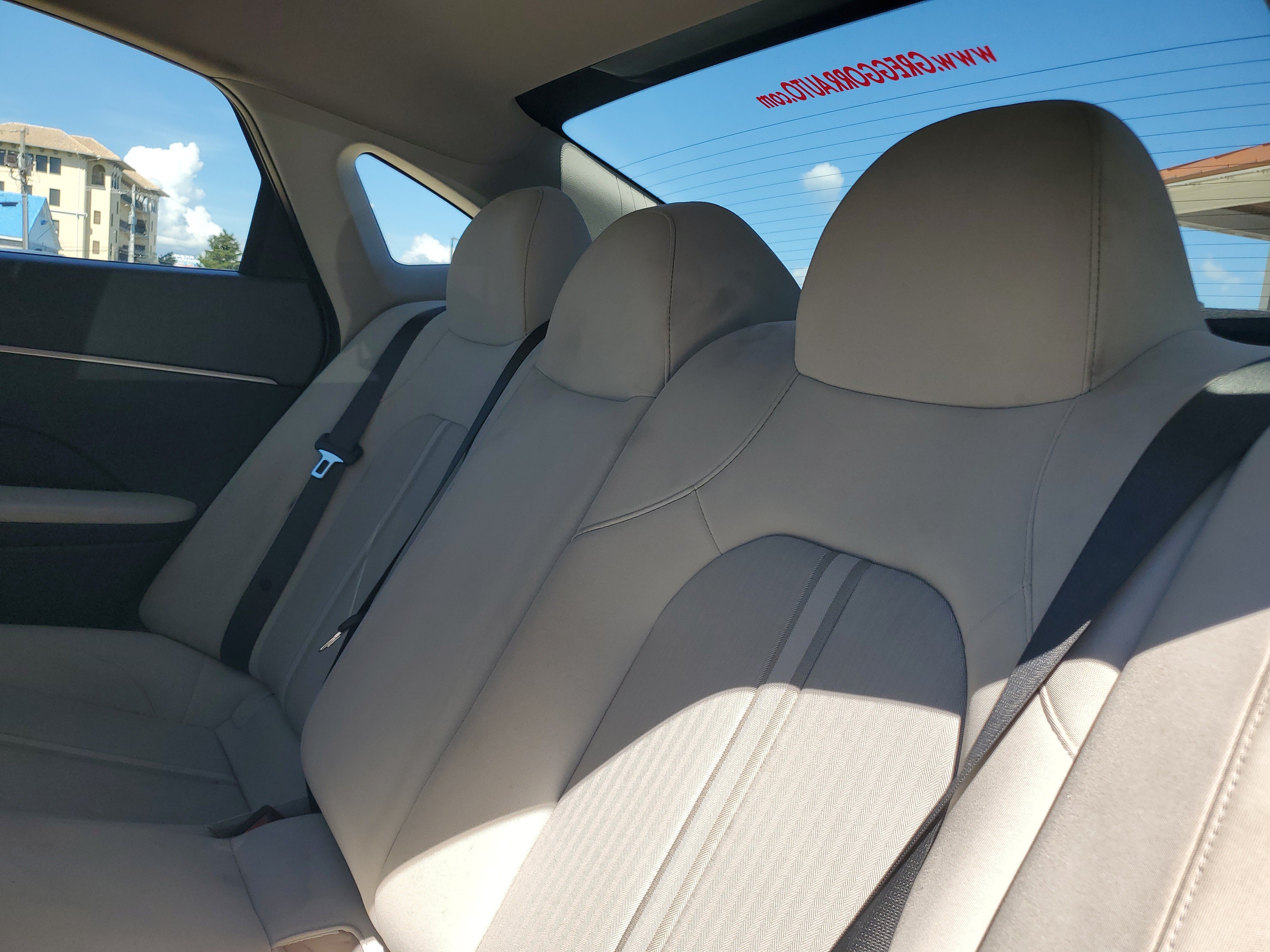 Used 2025 Hyundai Sonata SE FWD image 25