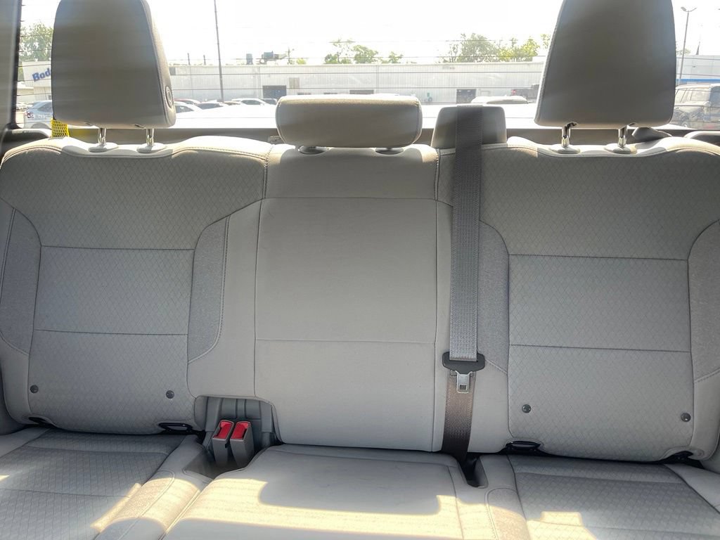 Used 2022 Chevrolet Silverado 1500 LT AWD/4WD image 12