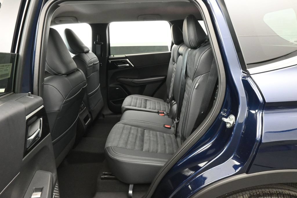 New 2026 Mitsubishi Outlander SE FWD image 34