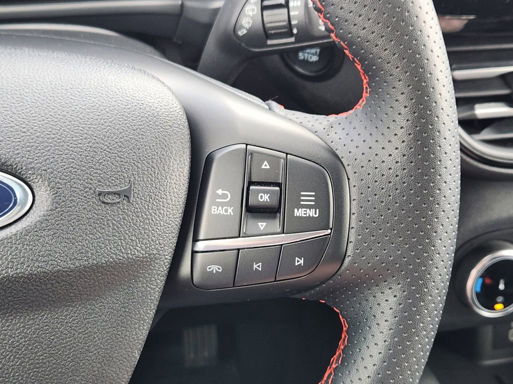 Used 2025 Ford Escape ST-Line Select AWD/4WD image 18