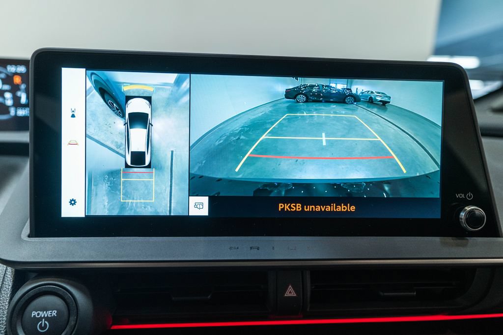 New 2026 Toyota Prius Plug-In Hybrid FWD image 34