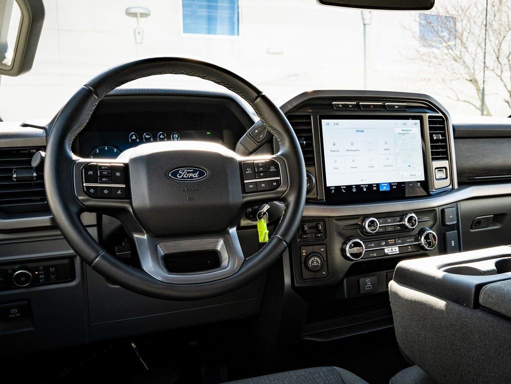Used 2024 Ford F150 XLT w/ Tow/Haul Package image 4