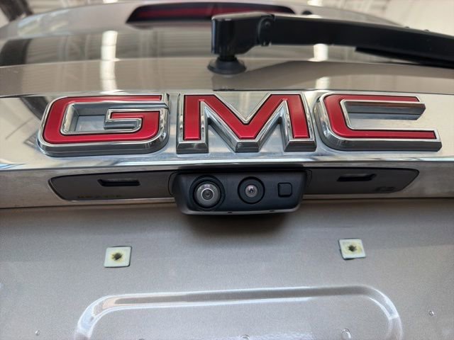 Used 2022 GMC Acadia Denali w/ Denali Ultimate Package AWD/4WD image 10