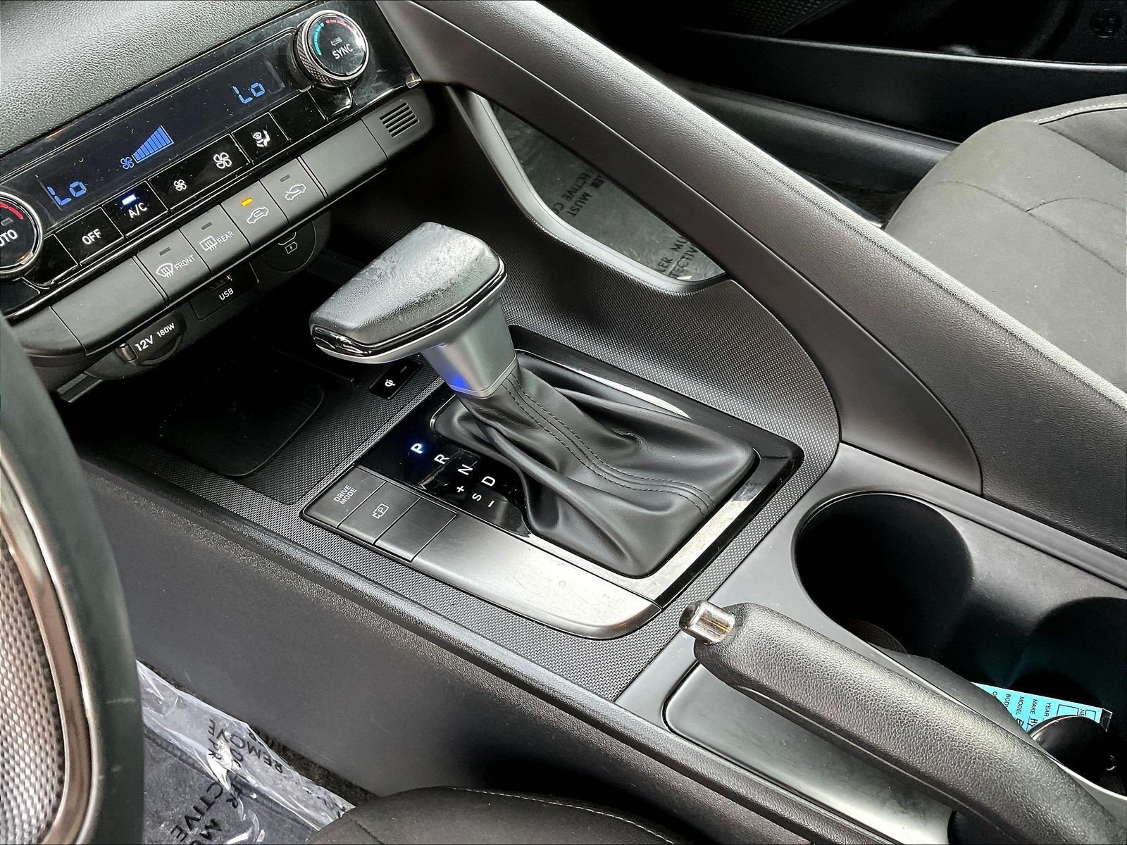Used 2025 Hyundai Elantra Sport FWD image 17