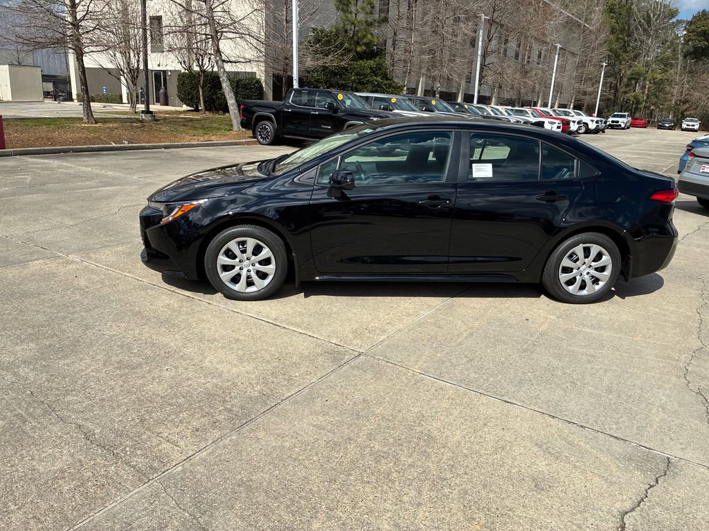 New 2026 Toyota Corolla LE image 2