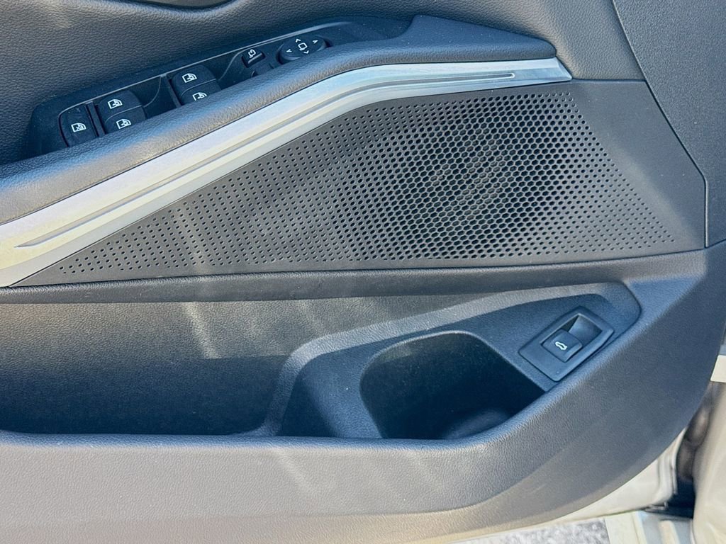 Used 2019 BMW 330i Sedan w/ Premium Package image 23