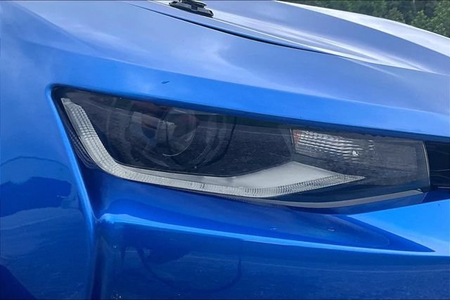 Used 2018 Chevrolet Camaro SS RWD image 27