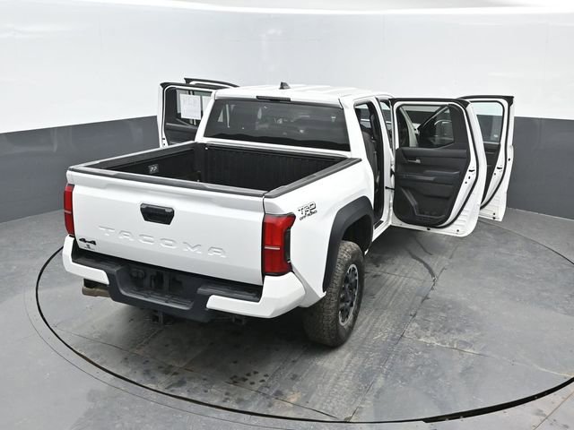 Used 2024 Toyota Tacoma TRD Off-Road image 26