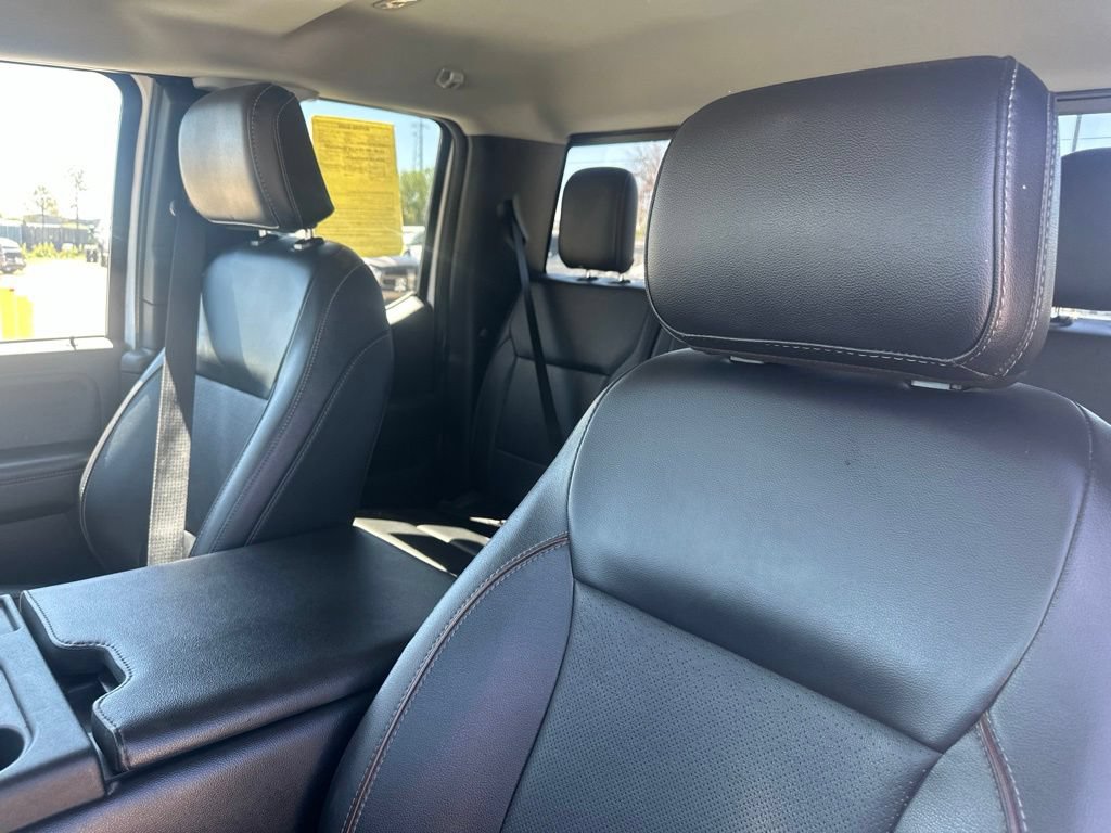 Used 2023 Ford F350 Lariat w/ Sport Appearance Package AWD/4WD image 19