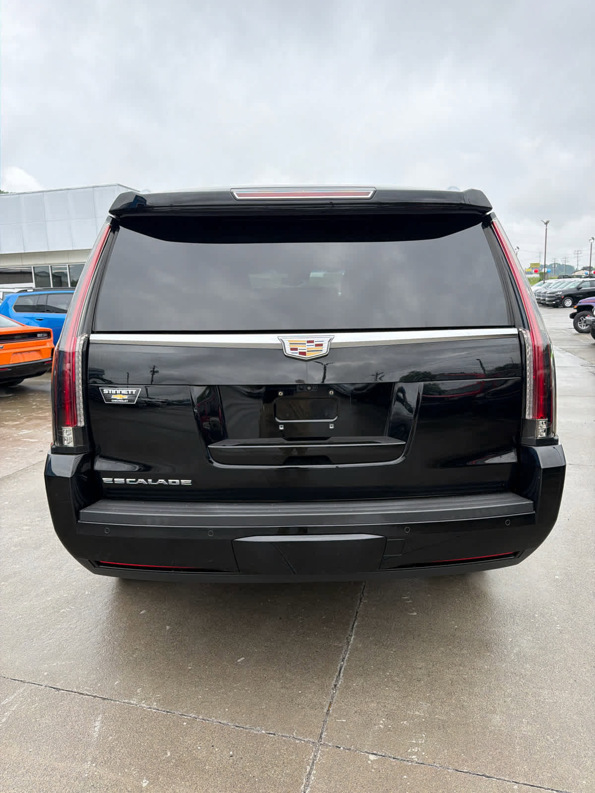 Used 2017 Cadillac Escalade Premium Luxury RWD image 10