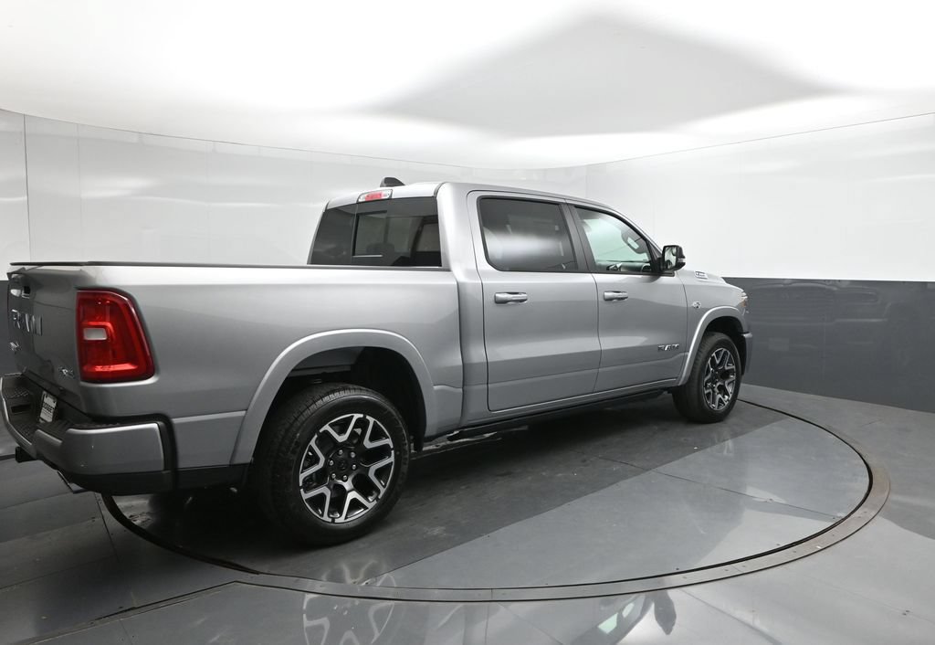 New 2026 RAM 1500 Laramie AWD/4WD image 11