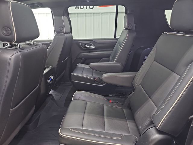 Used 2023 GMC Yukon XL SLT w/ SLT Premium Package AWD/4WD image 24